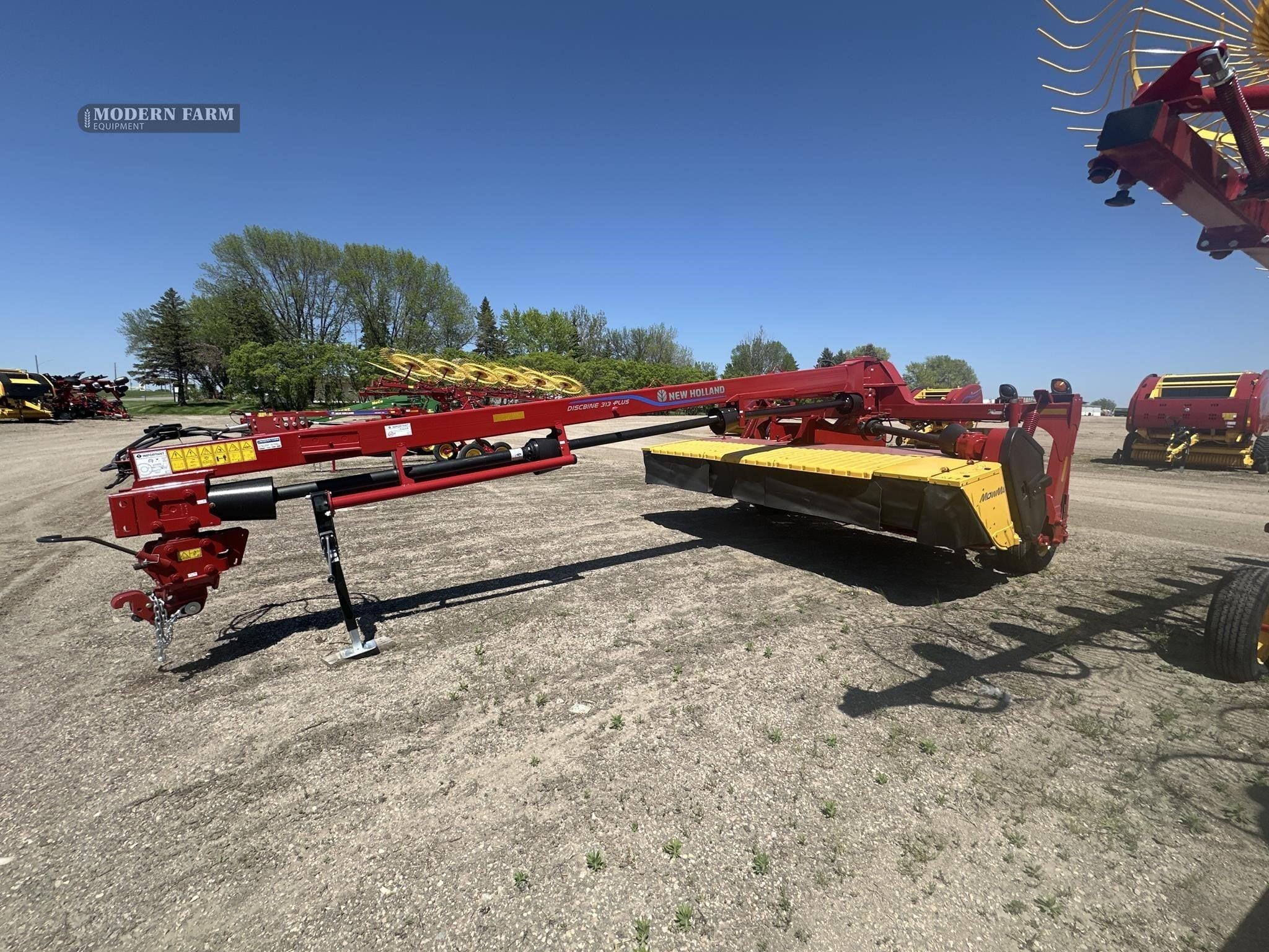 2025 New Holland 313 Equipment Image0
