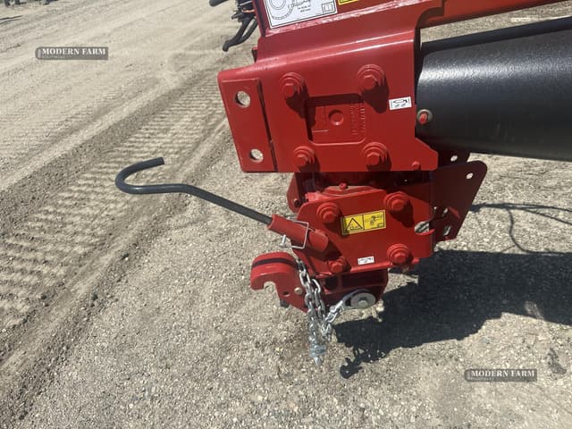 Image of New Holland 313 equipment image 3