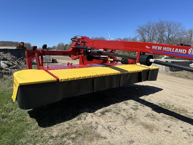 Image of New Holland 316 equipment image 1