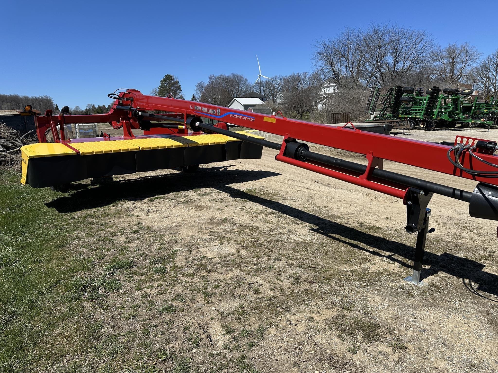 2025 New Holland 316 Plus Equipment Image0