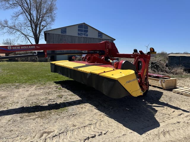 Image of New Holland 316 Plus equipment image 2