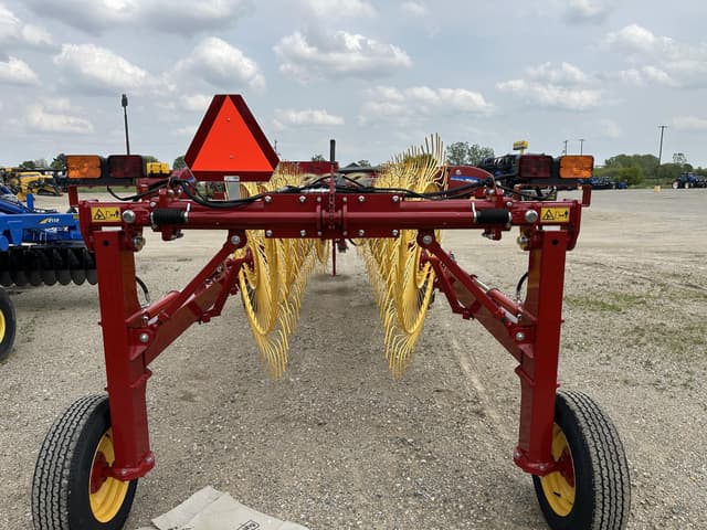 Image of New Holland Duravee 1225 equipment image 3