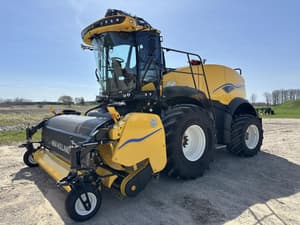 2025 New Holland FR650 Image