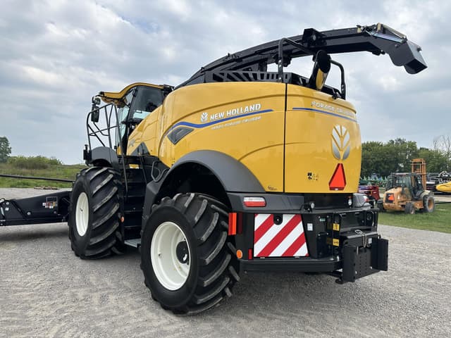 Image of New Holland FR920 equipment image 2