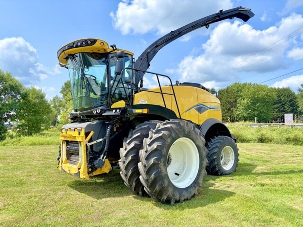 2025 New Holland FR920 Equipment Image0