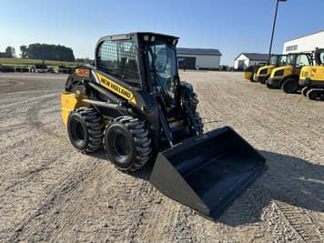 Main image New Holland L320