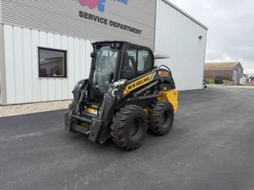Main image New Holland L320