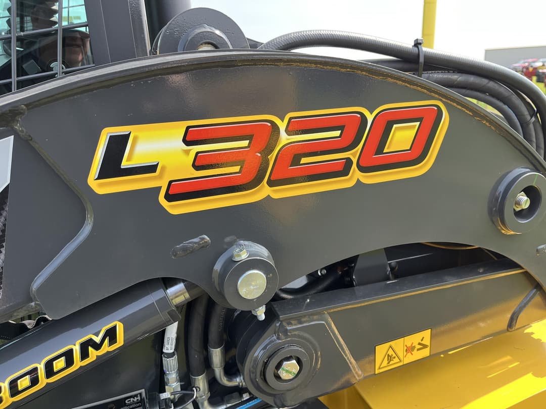 Image of New Holland L320 Image 1