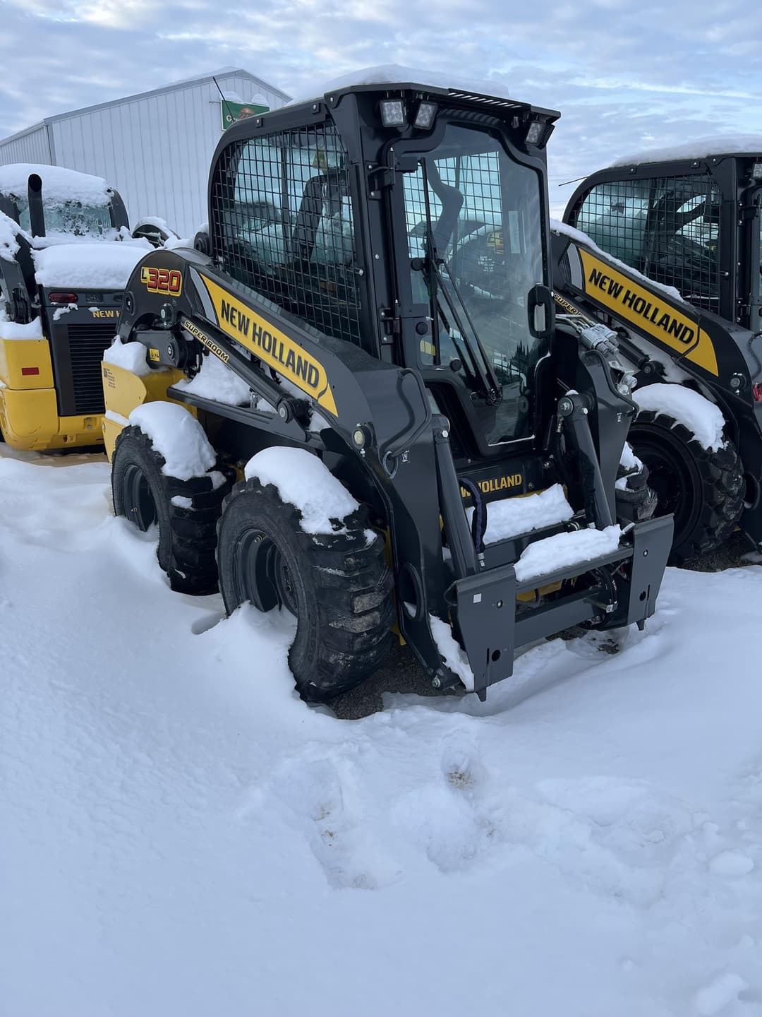 Image of New Holland L320 Image 1