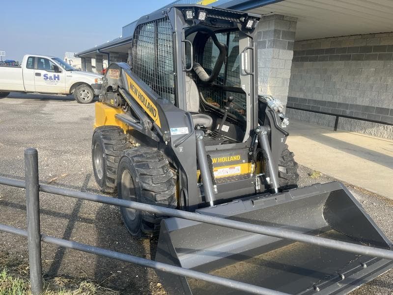 Image of New Holland L320 Primary image