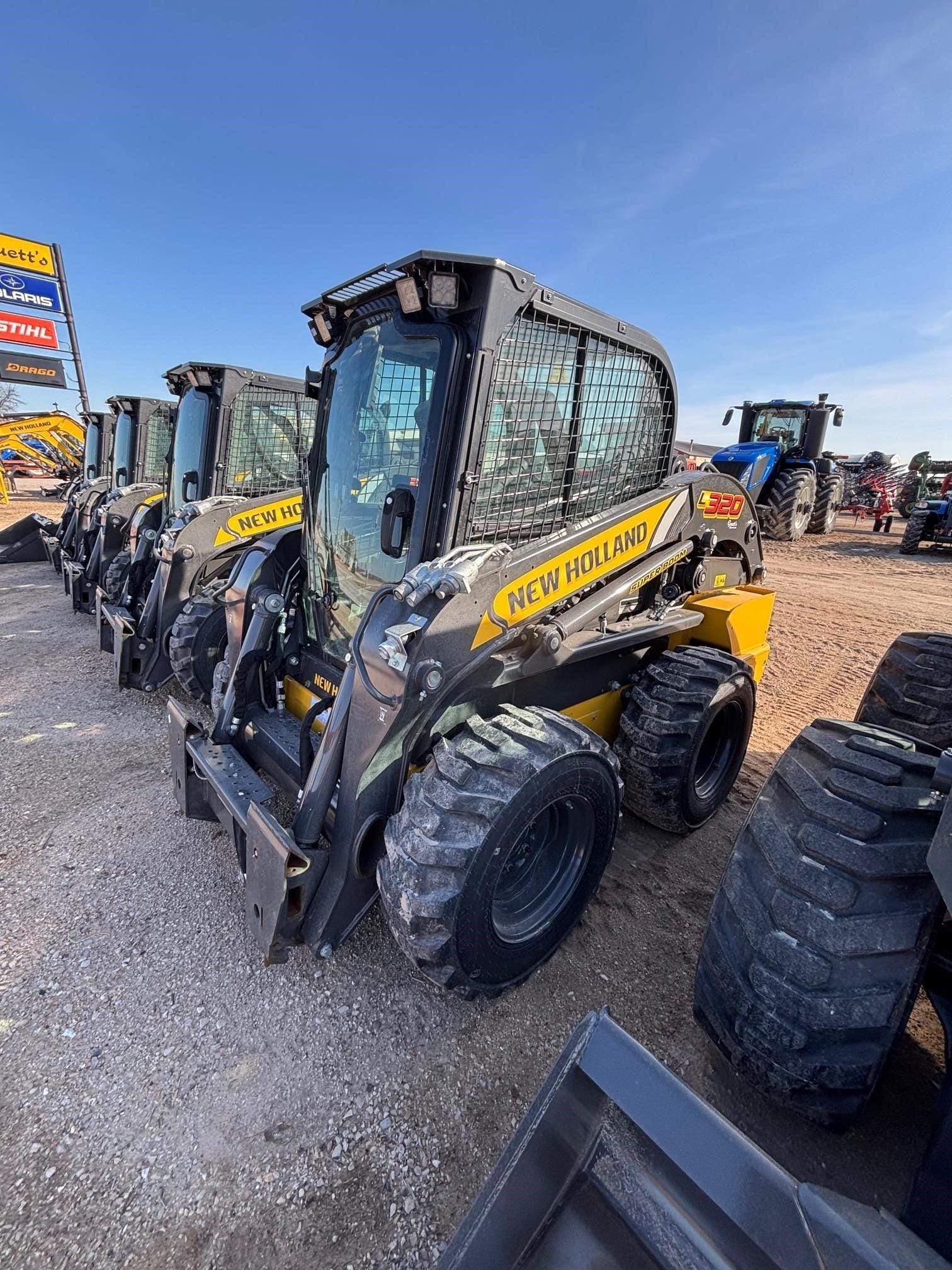 2025 New Holland L320 Equipment Image0