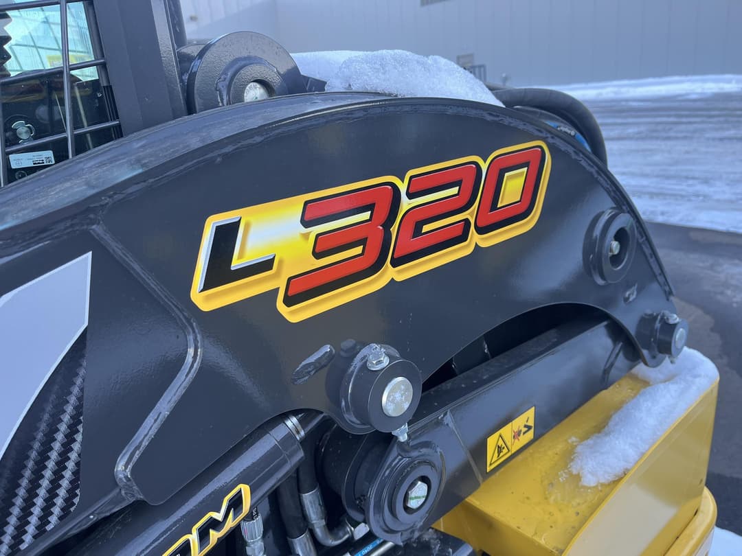 Image of New Holland L320 Image 1