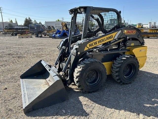 New Holland L320 Equipment Image0