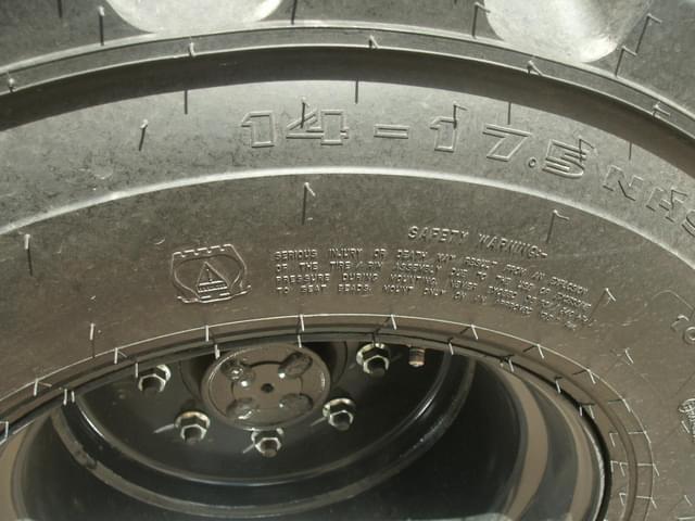 Image of New Holland L328 equipment image 1