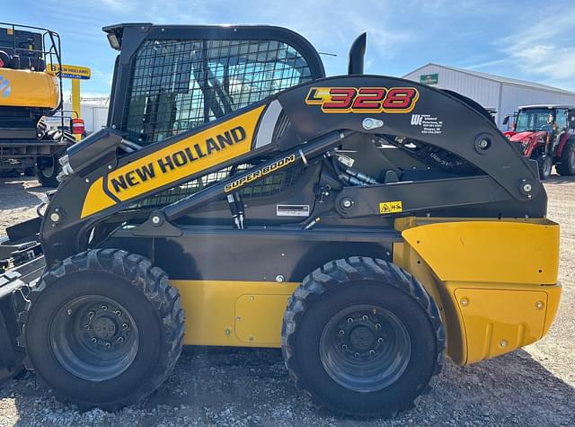 Image of New Holland L328 equipment image 2
