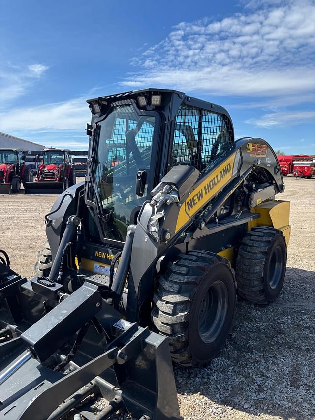 Image of New Holland L328 equipment image 1
