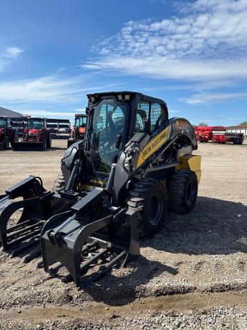 Main image New Holland L328