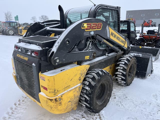 Image of New Holland L328 equipment image 3