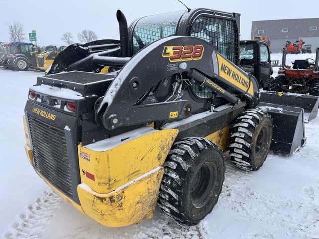 Image of New Holland L328 equipment image 3