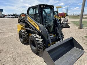 2025 New Holland L328 Image