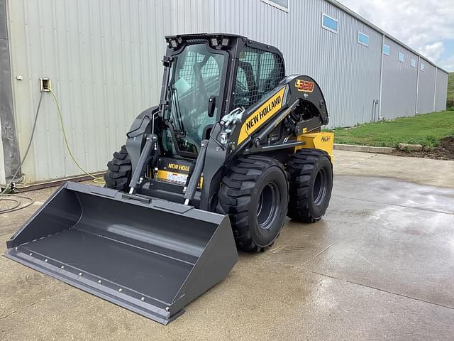 Image of New Holland L328 equipment image 3