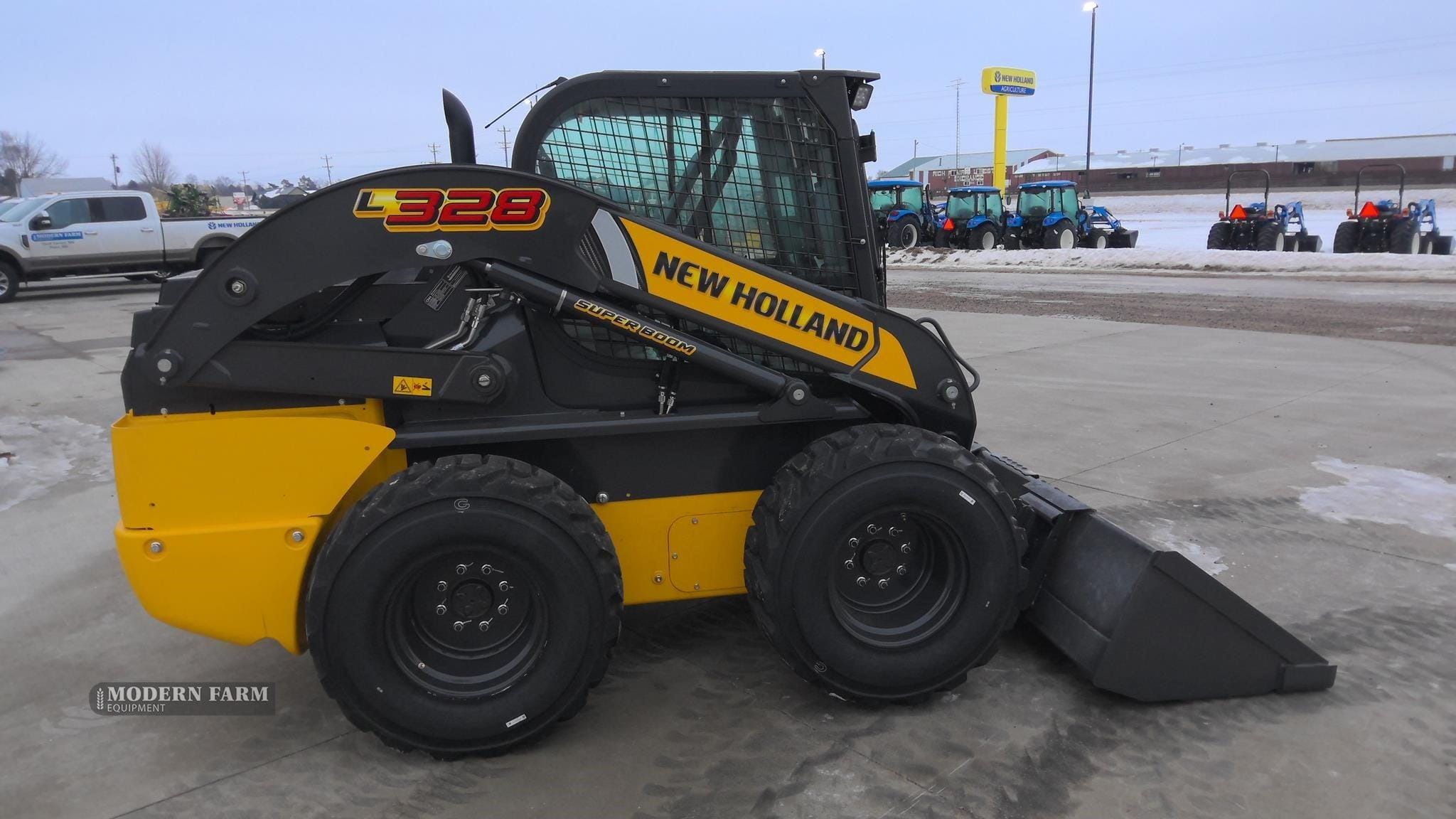 2025 New Holland L328 Equipment Image0