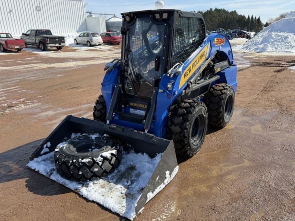 Image of New Holland L334 Primary image