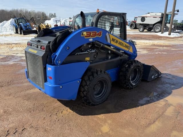 Image of New Holland L334 equipment image 4