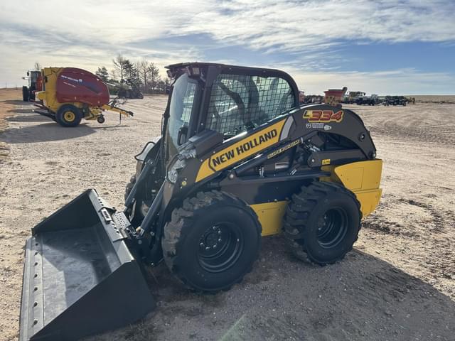 Image of New Holland L334 equipment image 1