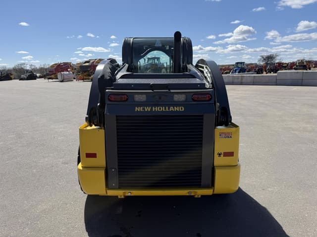 Image of New Holland L334 equipment image 3