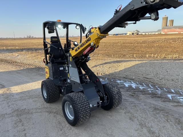 Image of New Holland ML12T equipment image 2