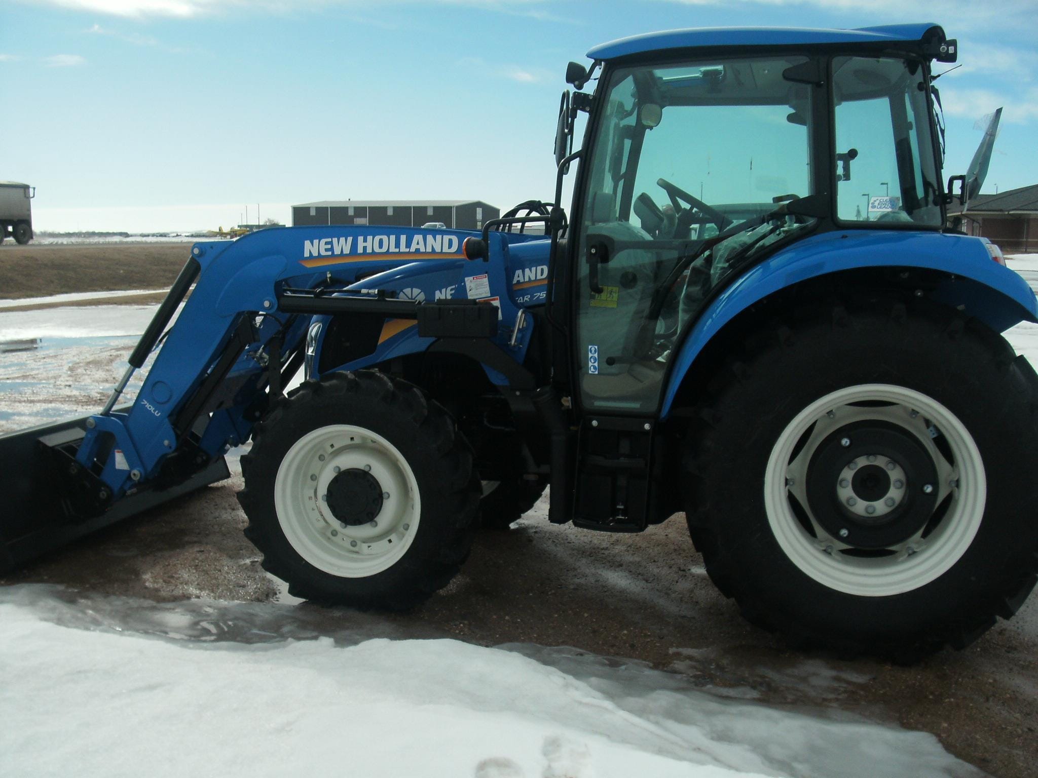 2025 New Holland PowerStar 75 Equipment Image0