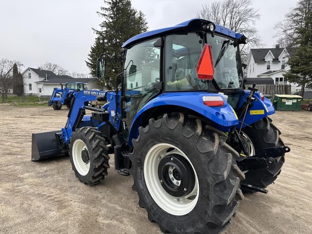 Image of New Holland PowerStar 75 equipment image 2