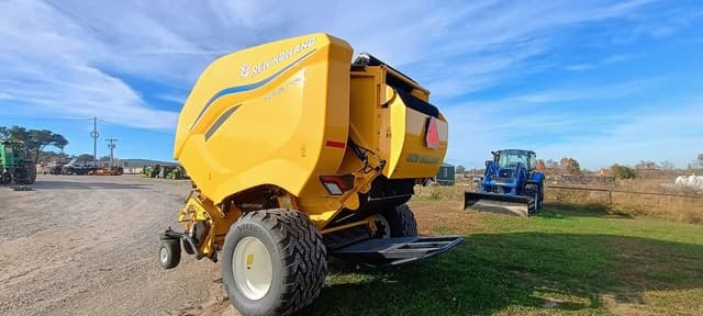 Image of New Holland Pro-Belt 450 equipment image 4