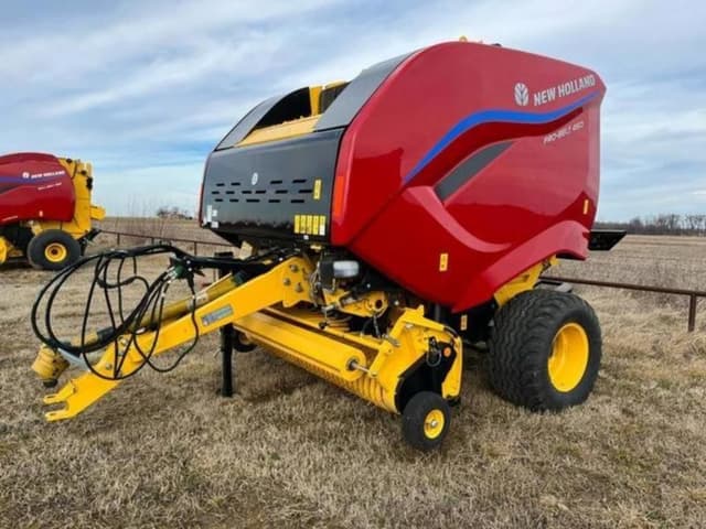 Image of New Holland RB460 equipment image 3