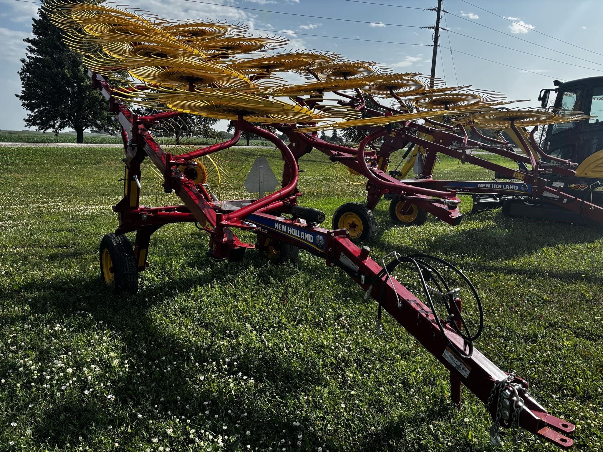 2025 New Holland ProCart 1022 Equipment Image0