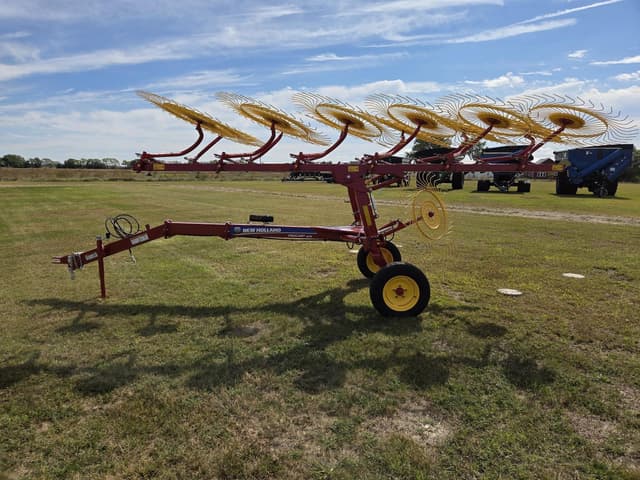 Image of New Holland ProCart 1225 equipment image 1