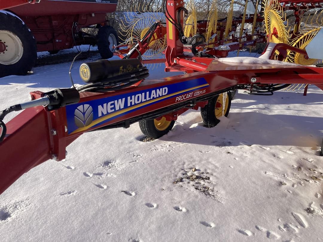 Image of New Holland ProCart 1225 Primary image