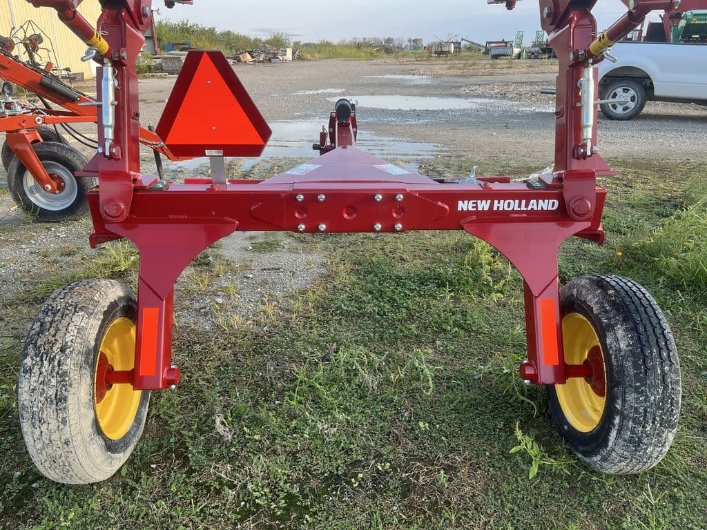 Image of New Holland ProCart 819 Image 1