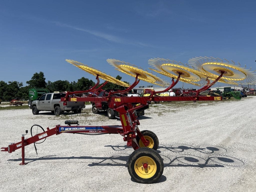 2025 New Holland ProCart 819 Equipment Image0