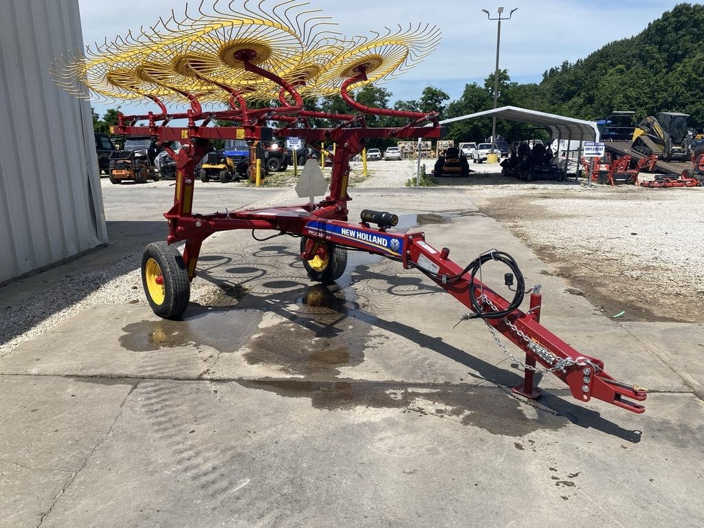 2025 New Holland ProCart 819 Equipment Image0