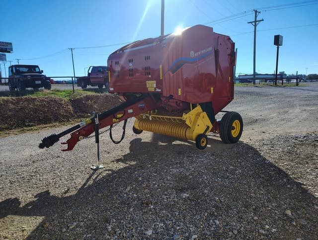 Image of New Holland RB450 Utility Plus equipment image 2