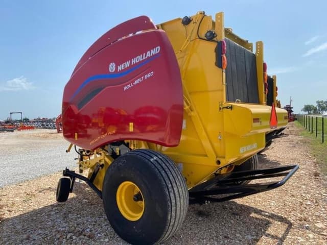 Image of New Holland RB560 Specialty Crop equipment image 3