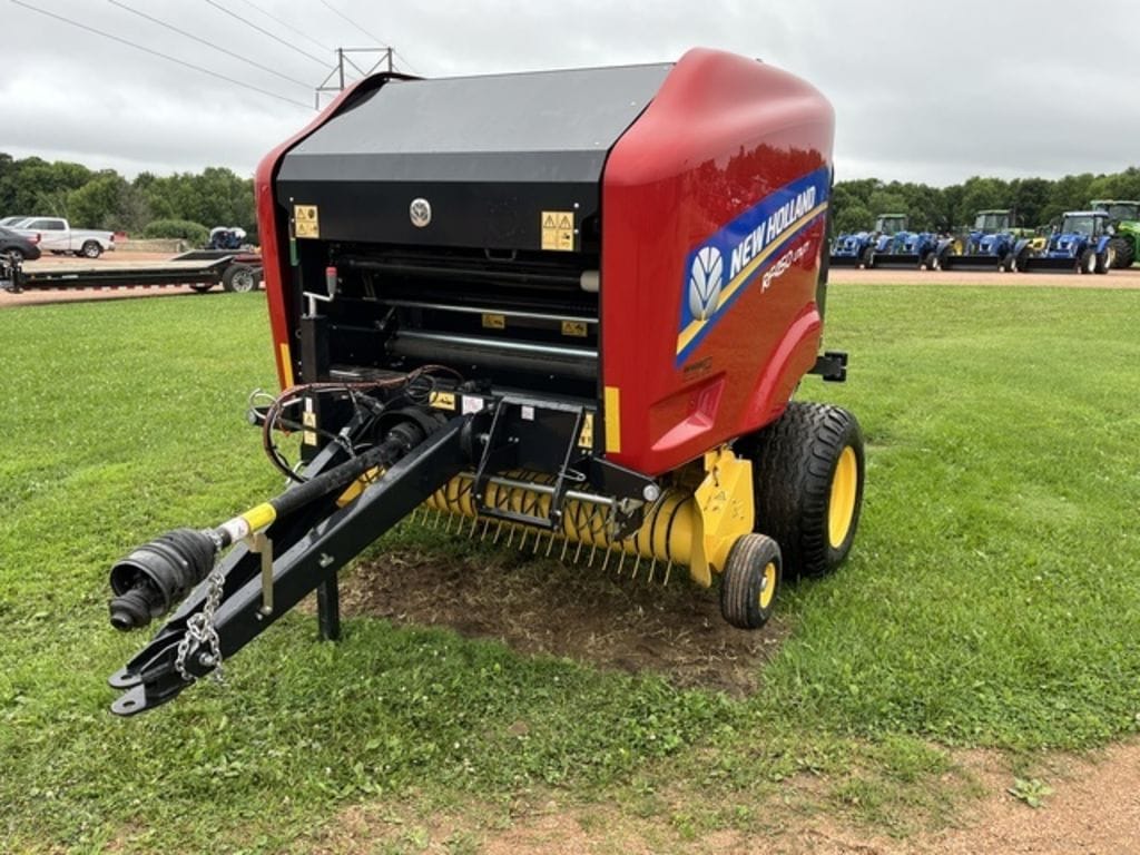 2025 New Holland RF450 Utility Equipment Image0