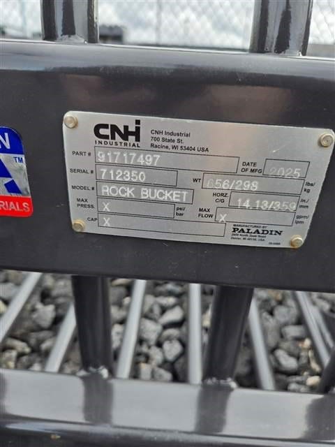 New Holland Rock Bucket Equipment Image0