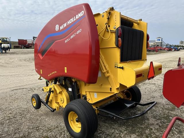 Image of New Holland RB450 Silage Special equipment image 2