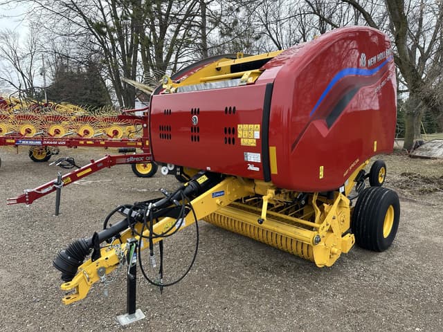 Image of New Holland RB450 Hay Special equipment image 1