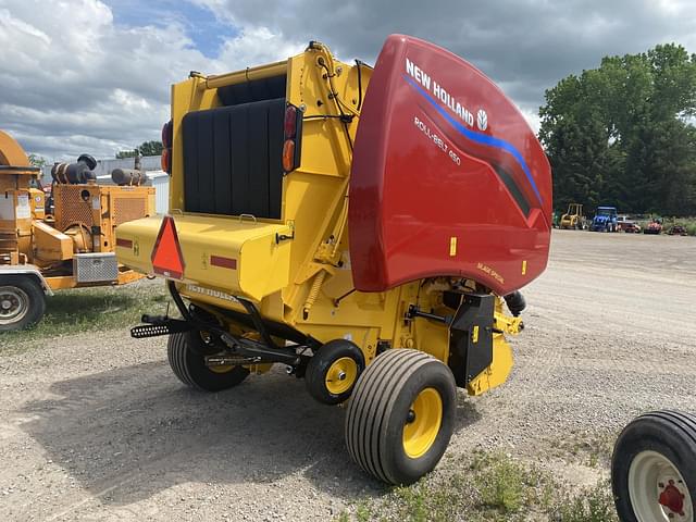 Image of New Holland RB450 equipment image 2