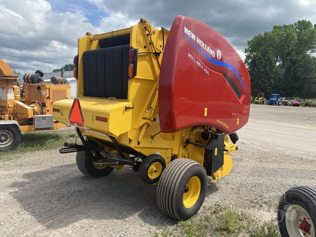 Image of New Holland RB450 equipment image 2