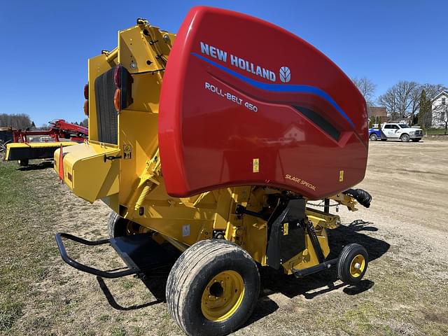 Image of New Holland RB450 Silage Special equipment image 4